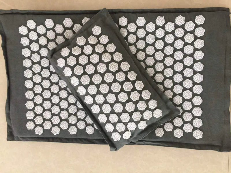 Acupressure mat, back pain, pre-puncture mat